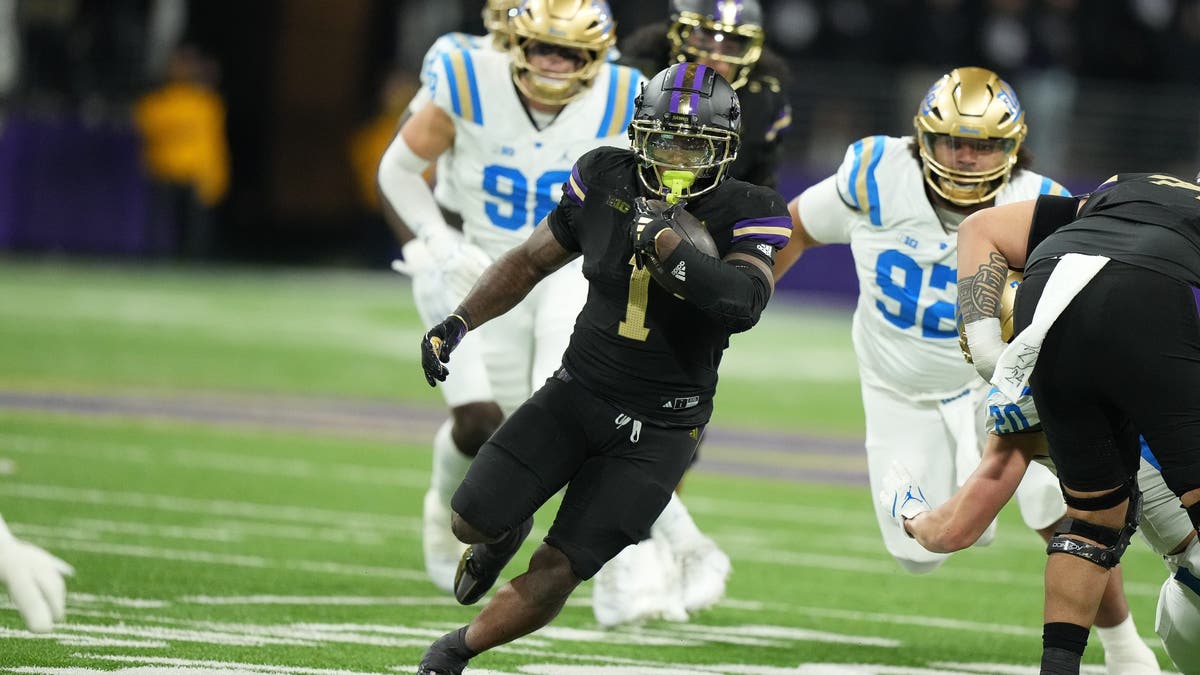 Jonah Coleman was a bright spot for Washingotn in an underwhelming year. (Photo by Jeff Halstead/Icon Sportswire via Getty Images)