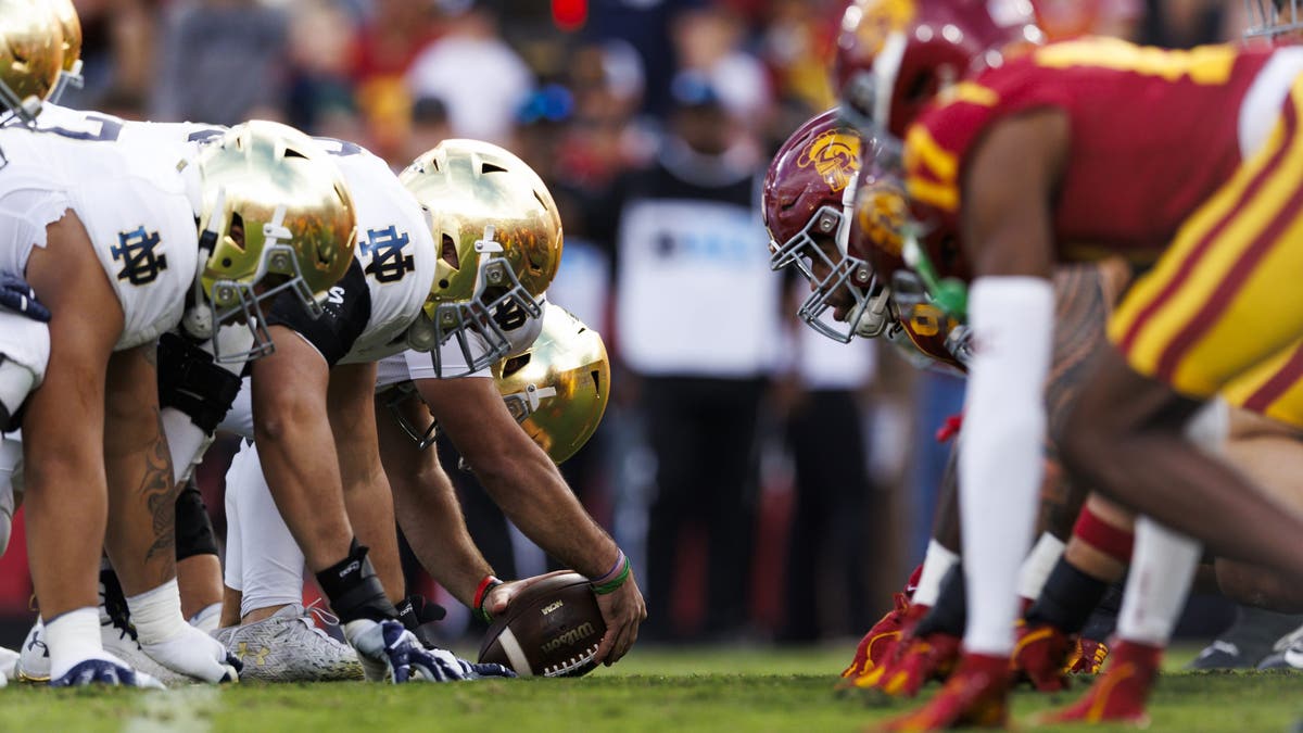 Notre Dame and USC have faced each other on an annual basis since 1986, excluding the 2020 season. (Photo by Ric Tapia/Getty Images)