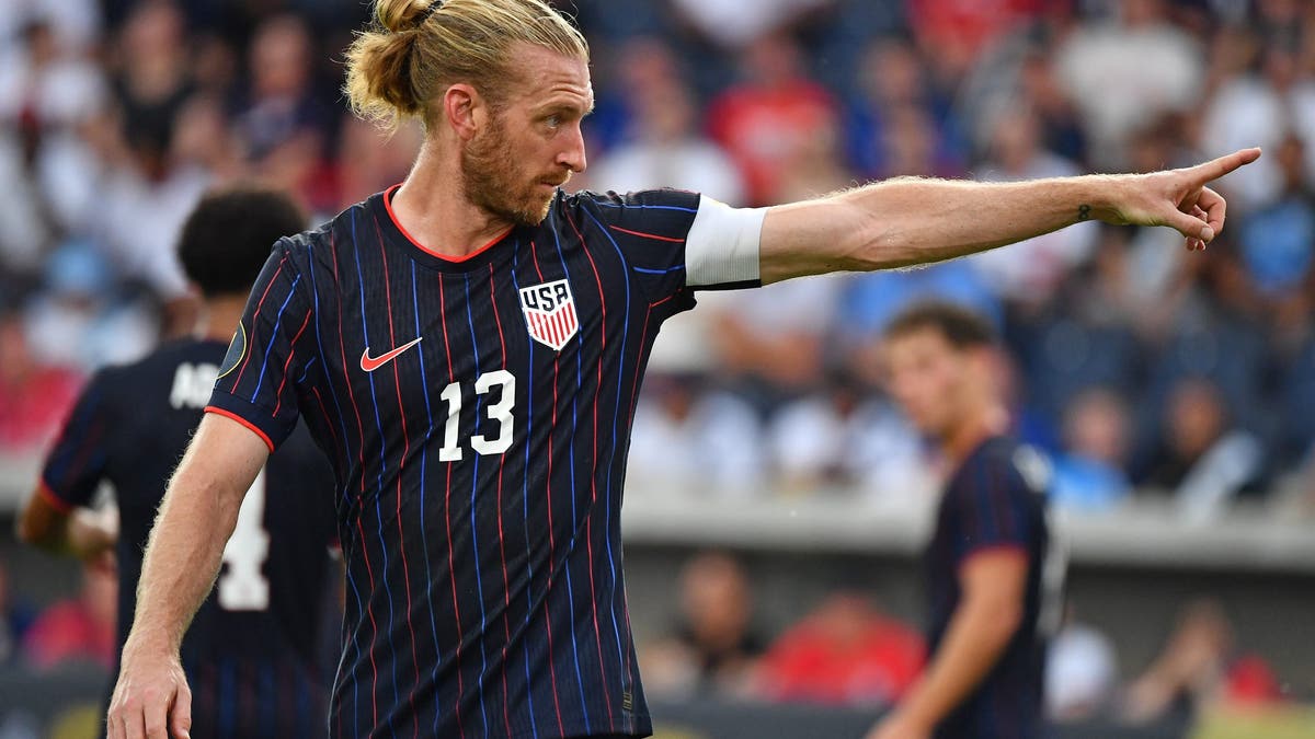 Tim Ream understands the pressure of playing in intense Gold Cup games. (Photo by Bill Barrett/ISI Photos/USSF/Getty Images)