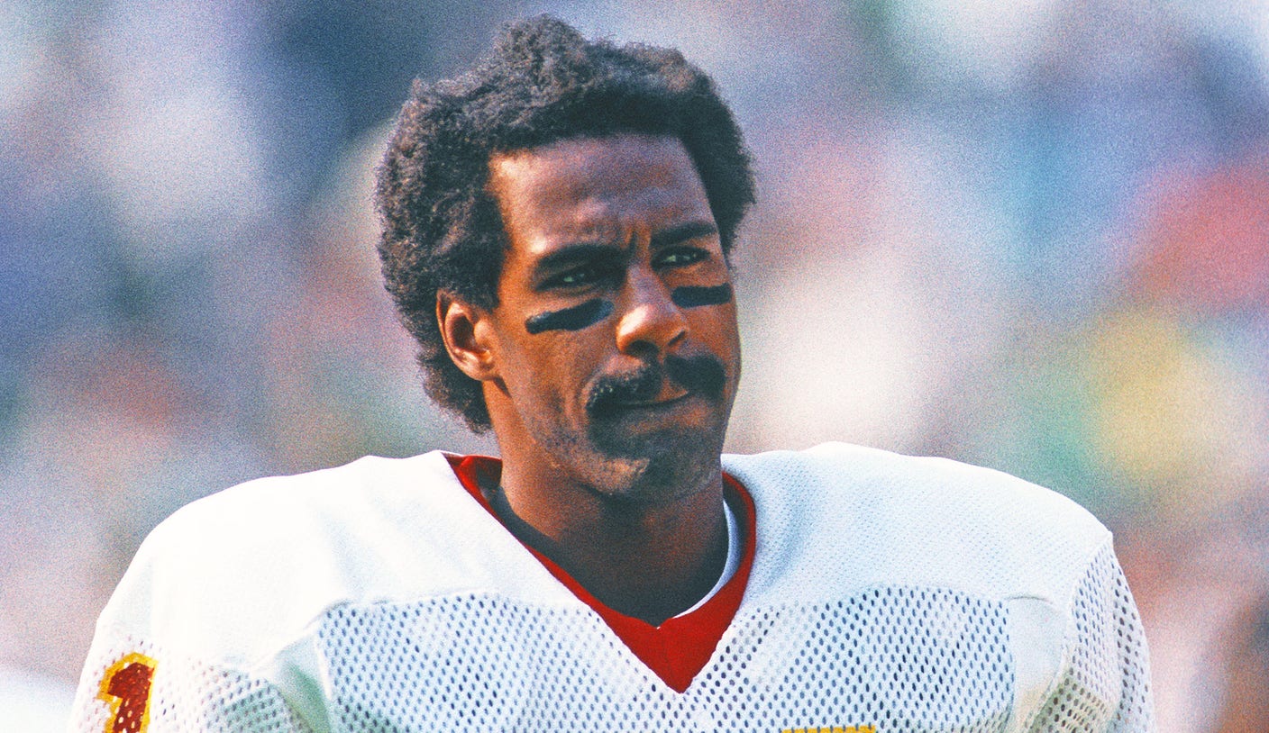 Commanders Retiring Hall of Fame Receiver Art Monk's No. 81
