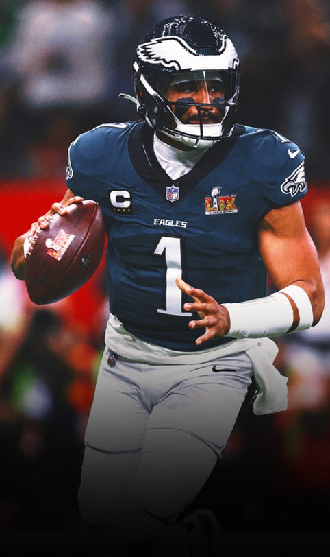 Who Are the 10 Best QBs Heading Into the 2025 NFL season?