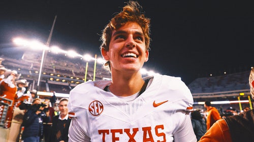 FUTEBOL AMERICANO UNIVERSITÁRIO Imagem em alta: Probabilidades do Troféu Heisman de 2025: Arch Manning, o 
