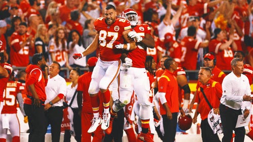 NFL Trending Image: The Chiefs Scrapped a Play Call for Chris Jones To Throw a TD to Travis Kelce