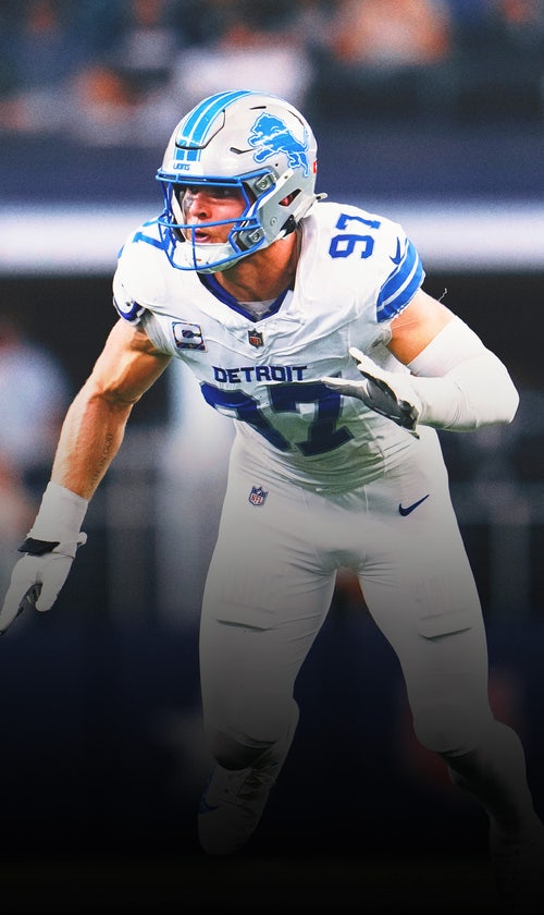 Aidan Hutchinson, Lions Agree to Extension With Record Guaranteed Money