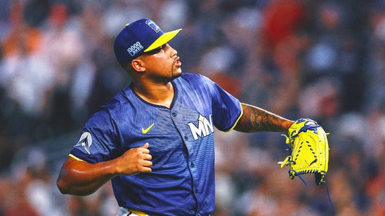 Phillies Acquire Star Reliever Jhoan Duran From Twins