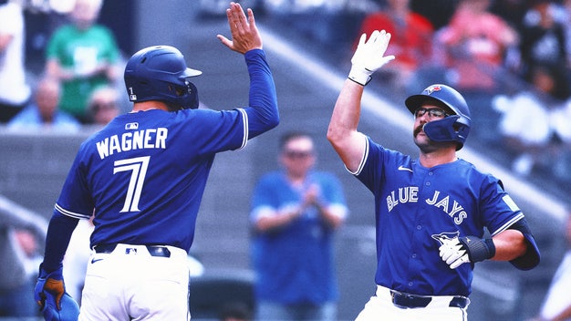 Last Night in Baseball: Blue Jays Down Yankees Again, Tied for 1st in AL East