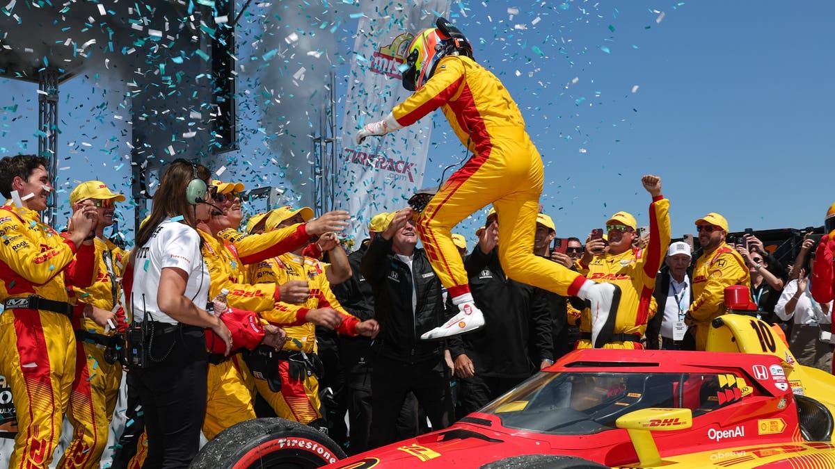Alex Palou could clinch the title this weekend.