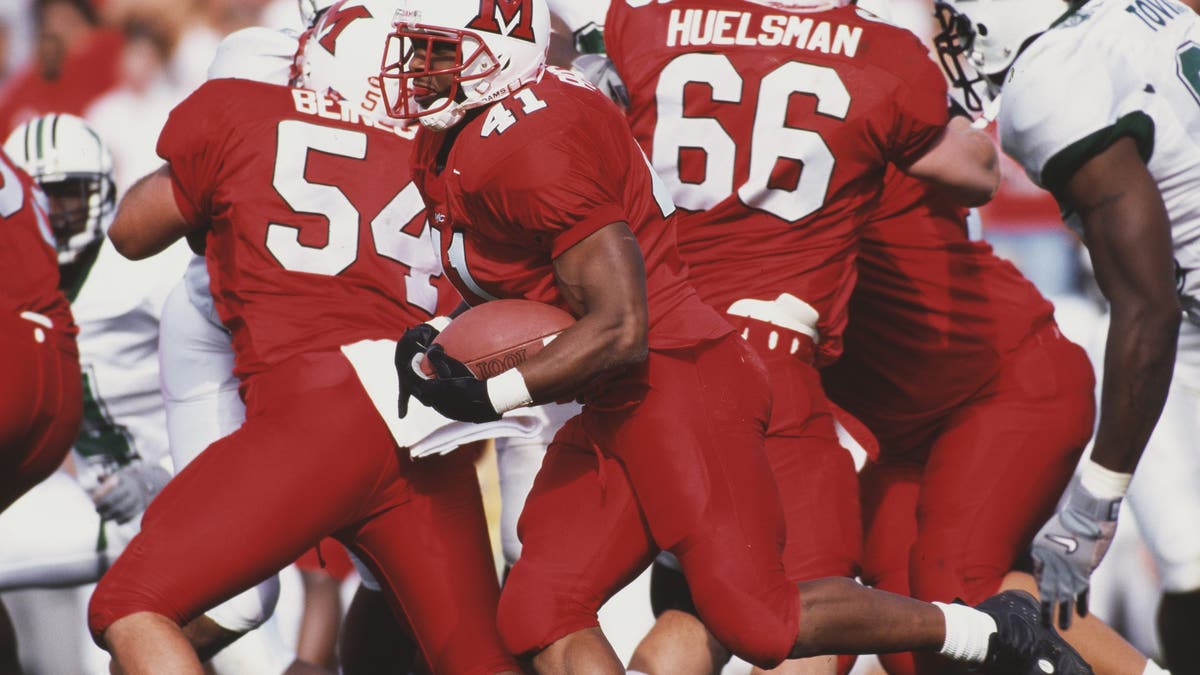 Travis Prentice led the MAC in both rushing yards and rushing touchdowns in 1997, 1998 and 1999. (Photo by Jonathan Daniel/Allsport/Getty Images)