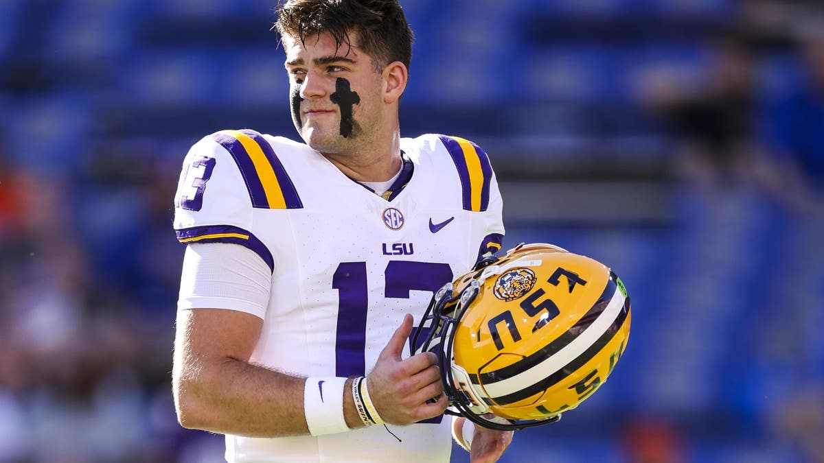 Garrett Nussmeier #13 of the LSU Tigers looks on before the start of a game against the Florida Gators at Ben Hill Griffin Stadium on November 16, 2024 in Gainesville, Florida. (Photo by James Gilbert/Getty Images)