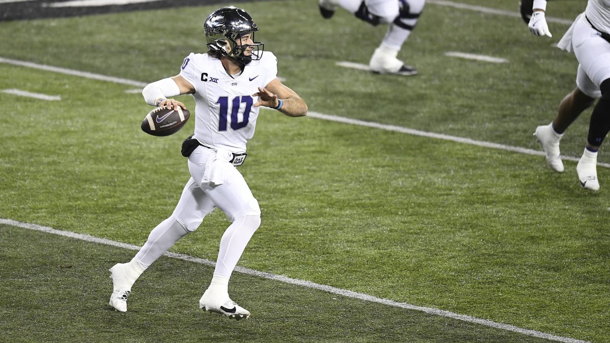 Josh Hoover threw for nearly 4,000 yards in his breakout 2024. (Photo by Michael Allio/Icon Sportswire via Getty Images)