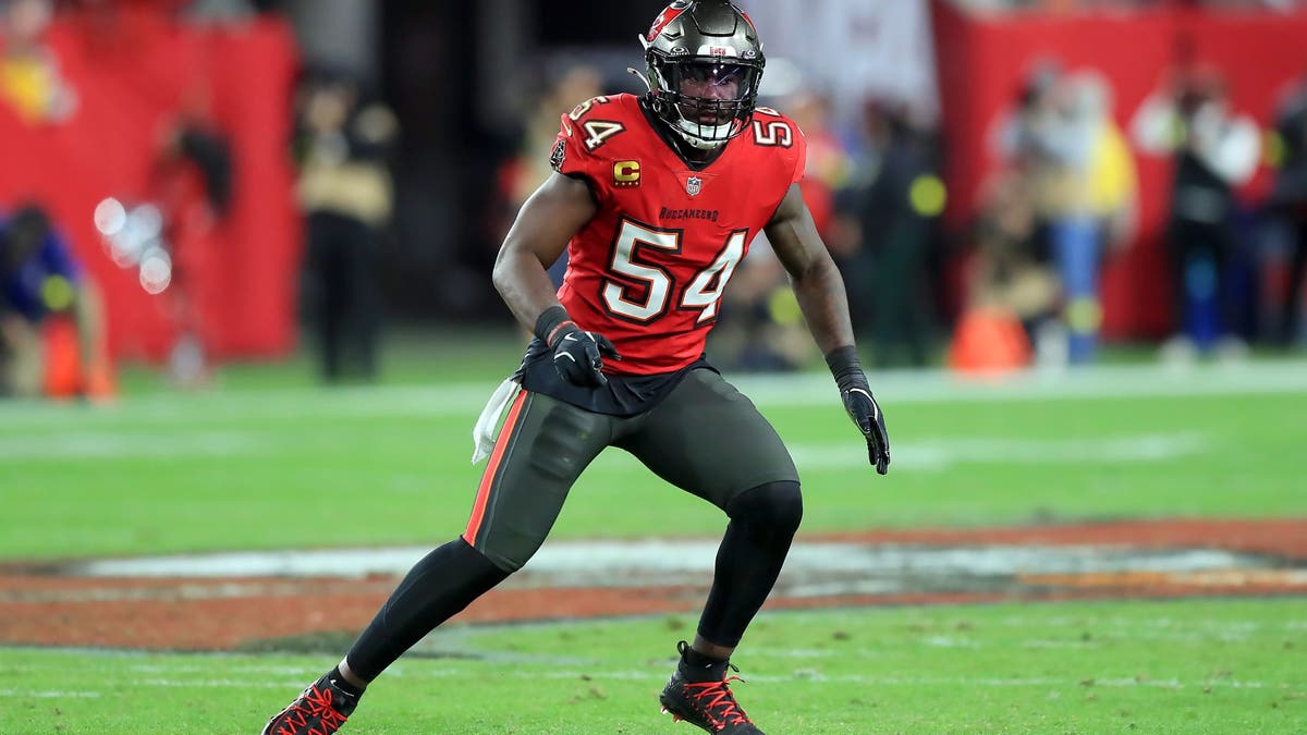 Lavonte David continues to add to his Hall of Fame case as he enters his 14th season. (Photo by Cliff Welch/Icon Sportswire via Getty Images)