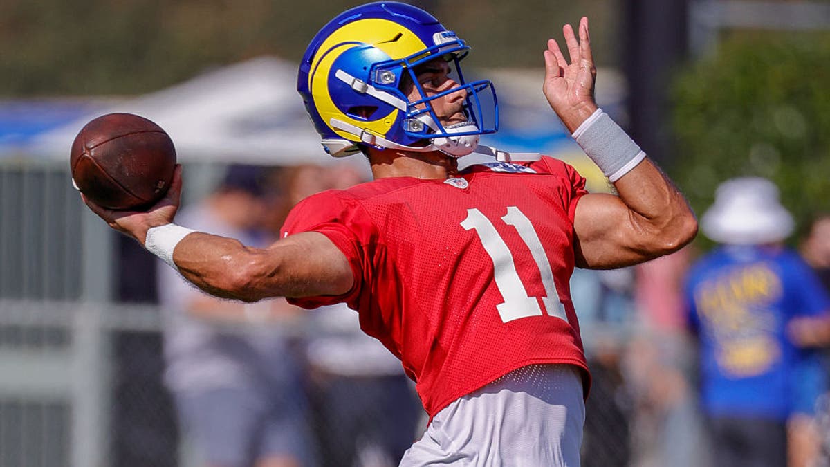 Jimmy Garoppolo may be one of the better backups in the league, but it would be tough for the Rams to count on the 33-year-old journeyman to lead them deep into the postseason. (Photo by Jevone Moore/Icon Sportswire via Getty Images)
