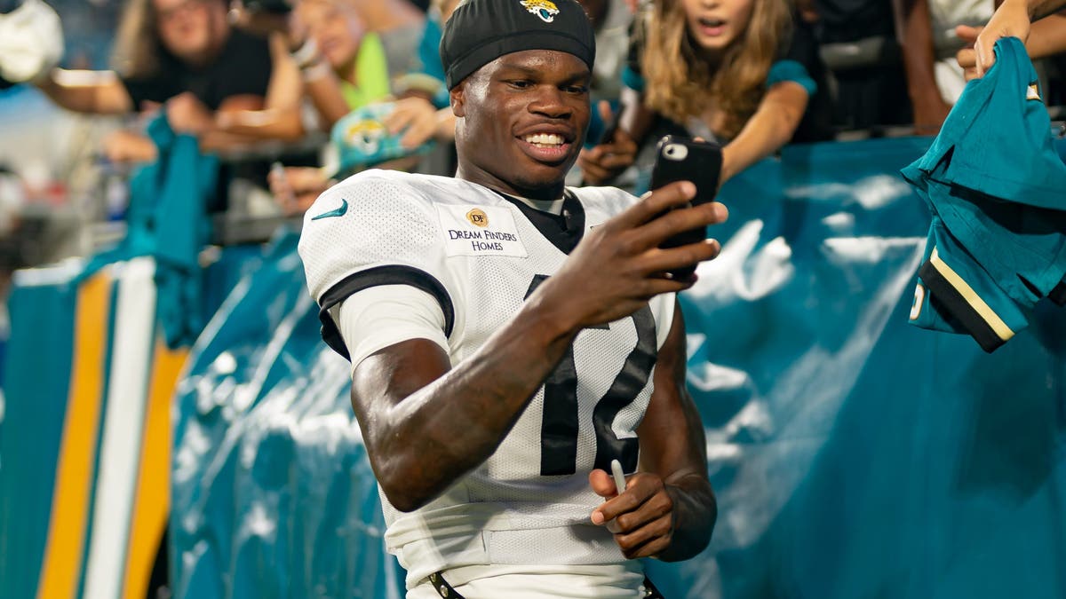 Travis Hunter has already become a fan favorite in Jacksonville, which would only boost his trade value. (Photo by Chris Leduc/Icon Sportswire via Getty Images)
