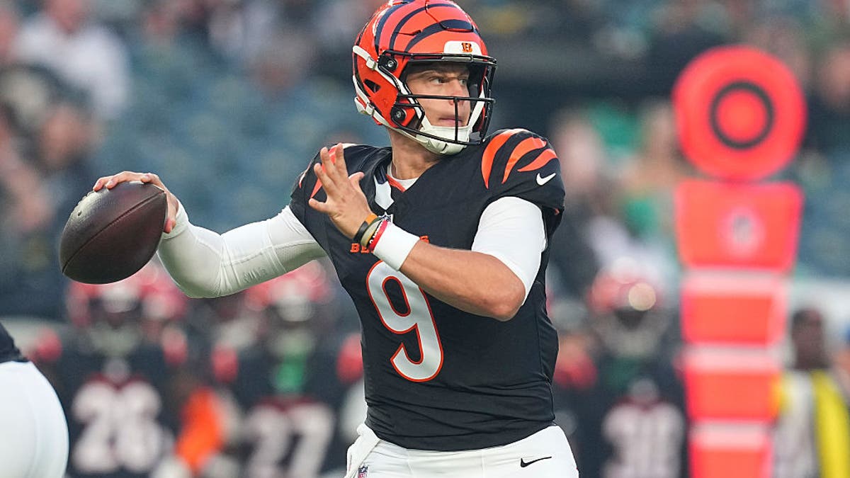 Joe Burrow #9 during a preseason game at Lincoln Financial Field in Philadelphia on August 7, 2025. (Photo by Mitchell Leff/Getty Images)