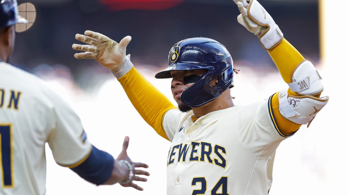 Can Milwaukee keep its winning streak alive tonight against Cincinnati?