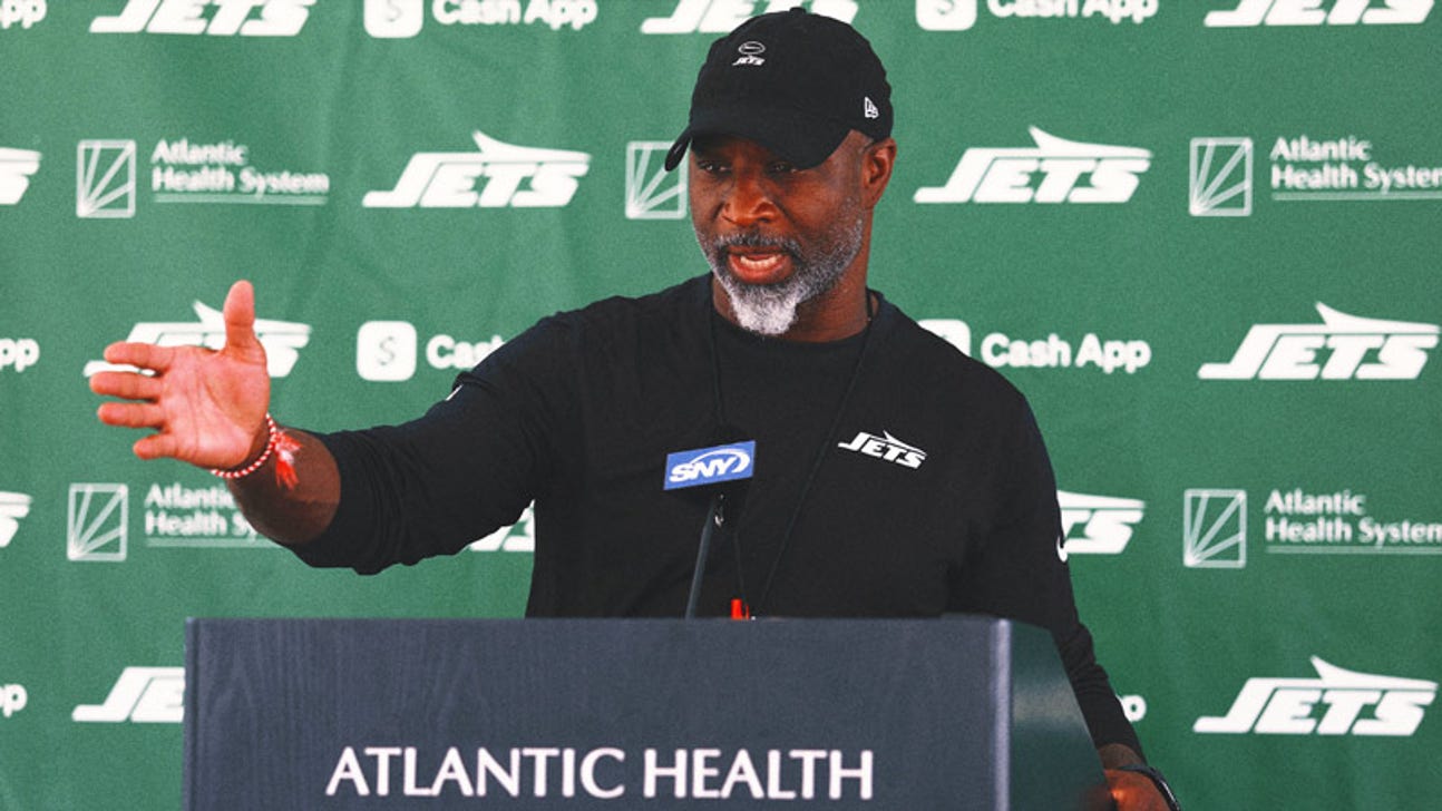 Jets HC Aaron Glenn Explains Emotional Practice: 'It hit me pretty hard'