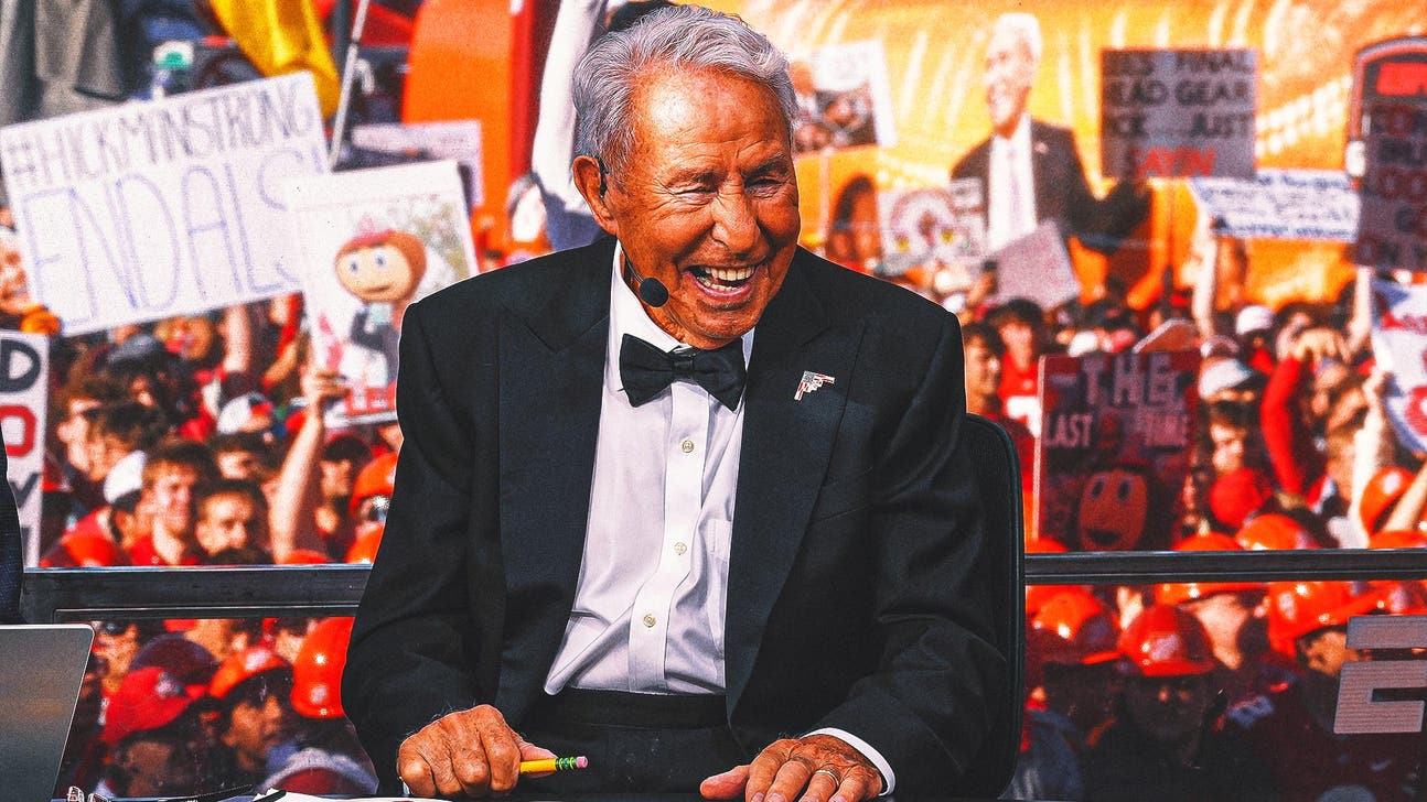 'Big Noon Kickoff' Crew Pays Tribute to Lee Corso with Headgear Picks