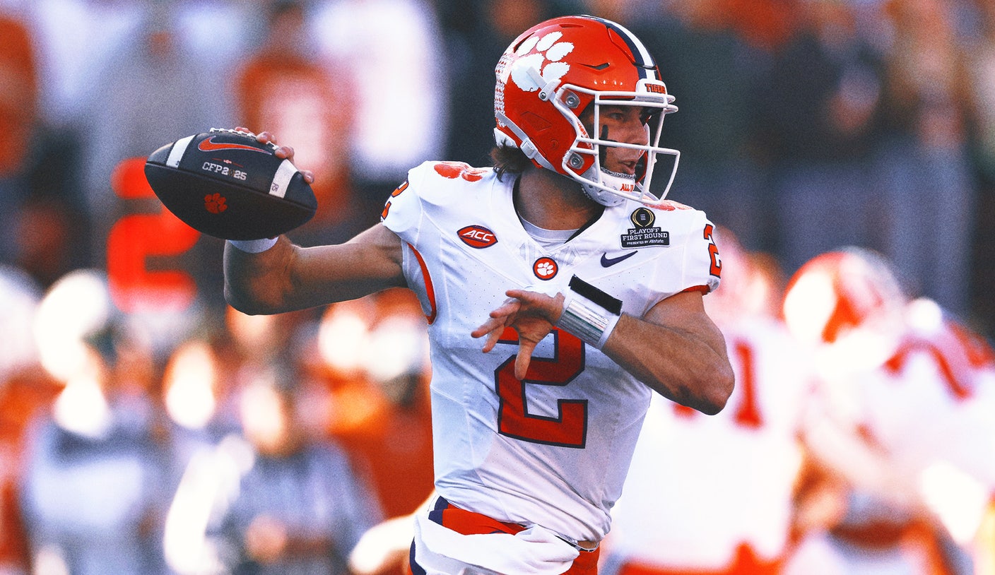 Top 10 QBs 2025 College Football Season - News Directory 3