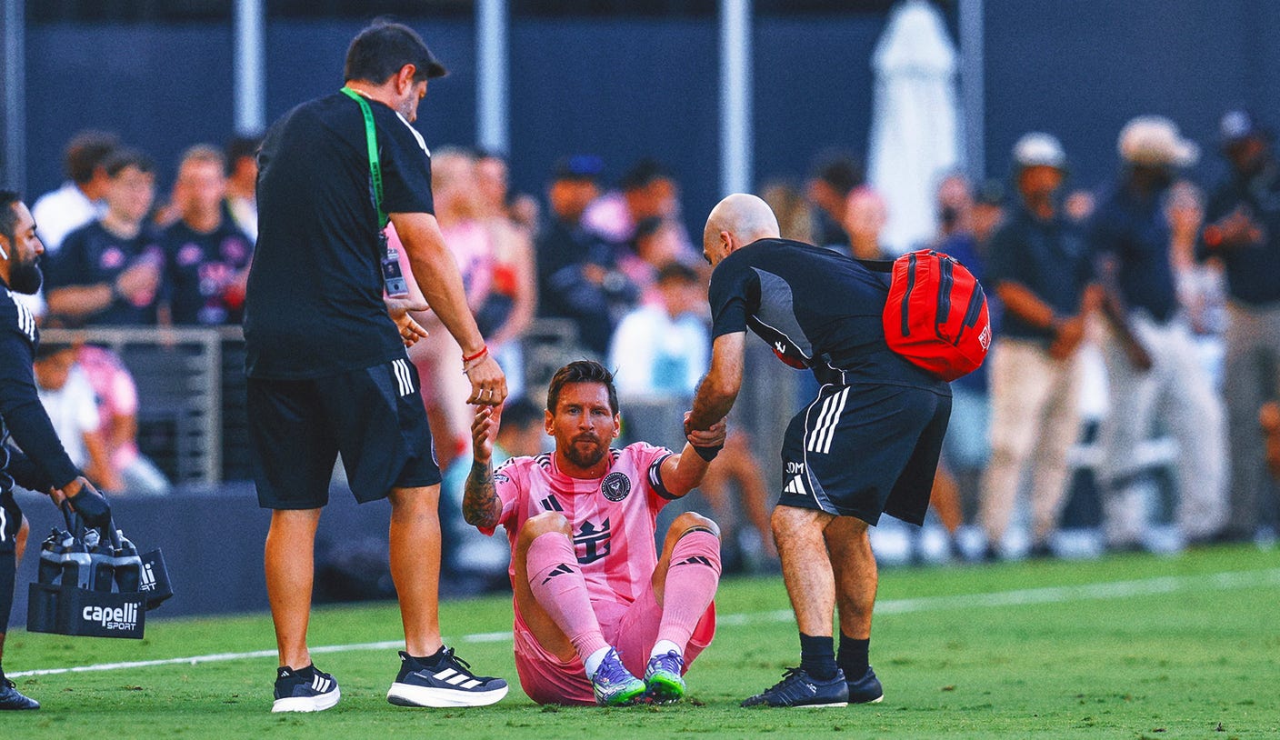 Lionel Messi Exits Inter Miami's League Cup With Apparent Leg Injury