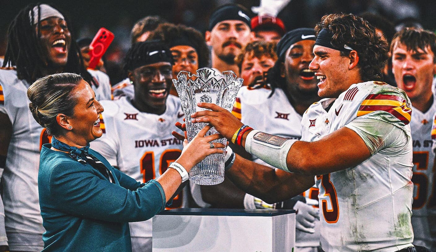 QB Rocco Becht Stars as No. 22 Iowa State beats No. 17 Kansas State in Eire