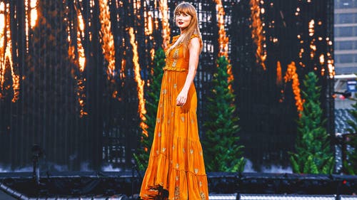 NFL Trending Image: Taylor Swift on 'New Heights': Meeting Travis Kelce, Chiefs Fandom, New Music, More