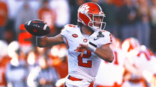 COLLEGE FOOTBALL Trending Image: Top 10 QBs Heading Into 2025 College Football Season