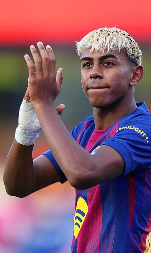 Barcelona Dominates Nine-Man Mallorca in La Liga Opener: Yamal Shines