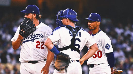 Dodgers Tie Padres Atop NL West After Holding On In First Game of Series