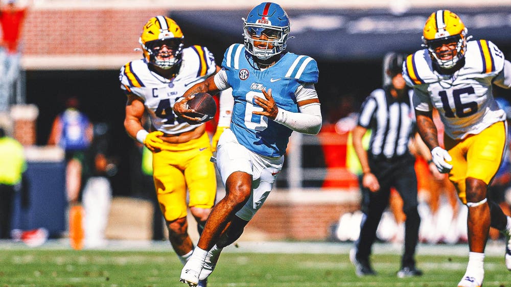 AP Top 25: Oregon Moves to No. 2 behind Ohio State; Ole Miss, OU Join Top 5