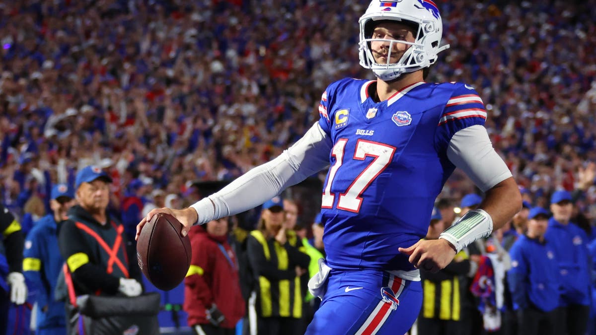 Josh Allen rushed for two touchdowns in the fourth quarter of the Bills' win over the Ravens. (Photo by Timothy T Ludwig/Getty Images)