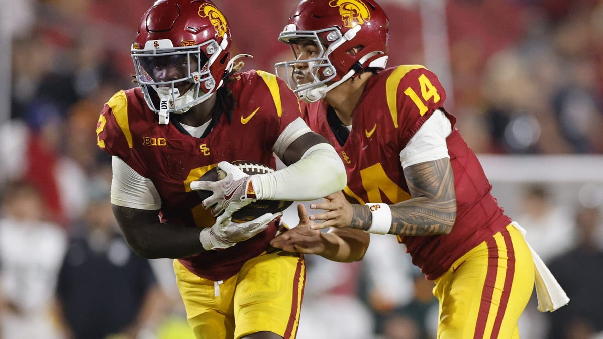 Waymond Jordan (left) and Jayden Maiava have helped USC's offense to become one of the most potent in the nation so far this season. (Carlin Stiehl/ Los Angeles Times via Getty Images)