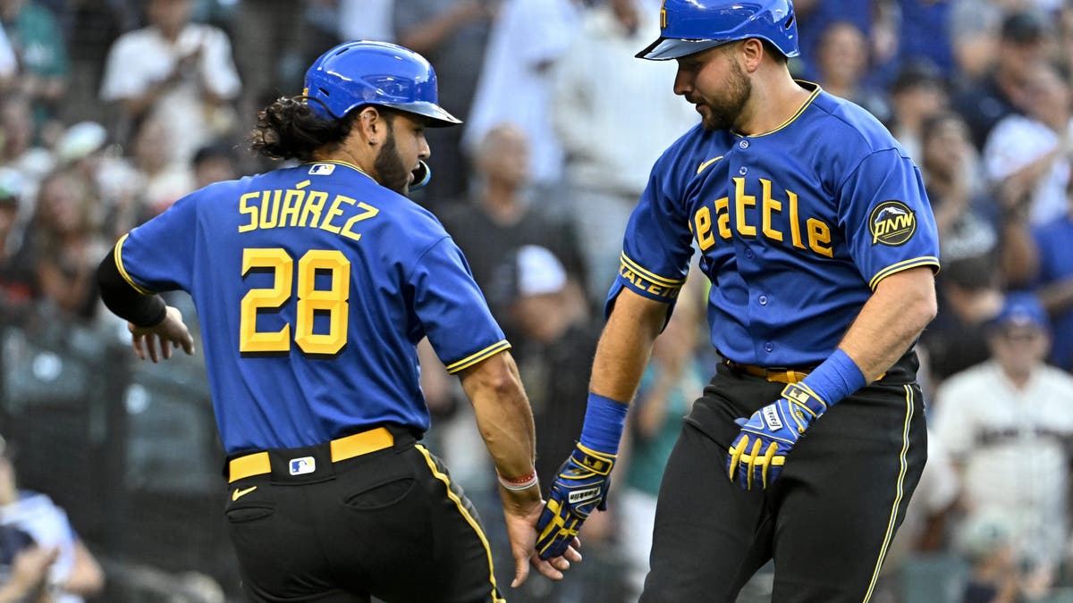 The Mariners feature a power-hitting duo in Eugenio Suárez and Cal Raleigh. (Photo by Alika Jenner/Getty Images)