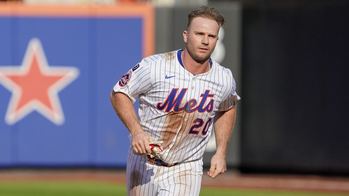 Pete Alonso and the Mets can finally breathe a sigh of relief after snapping an eight-game skid. (Photo by Benjamin B. Braun/Getty Images)