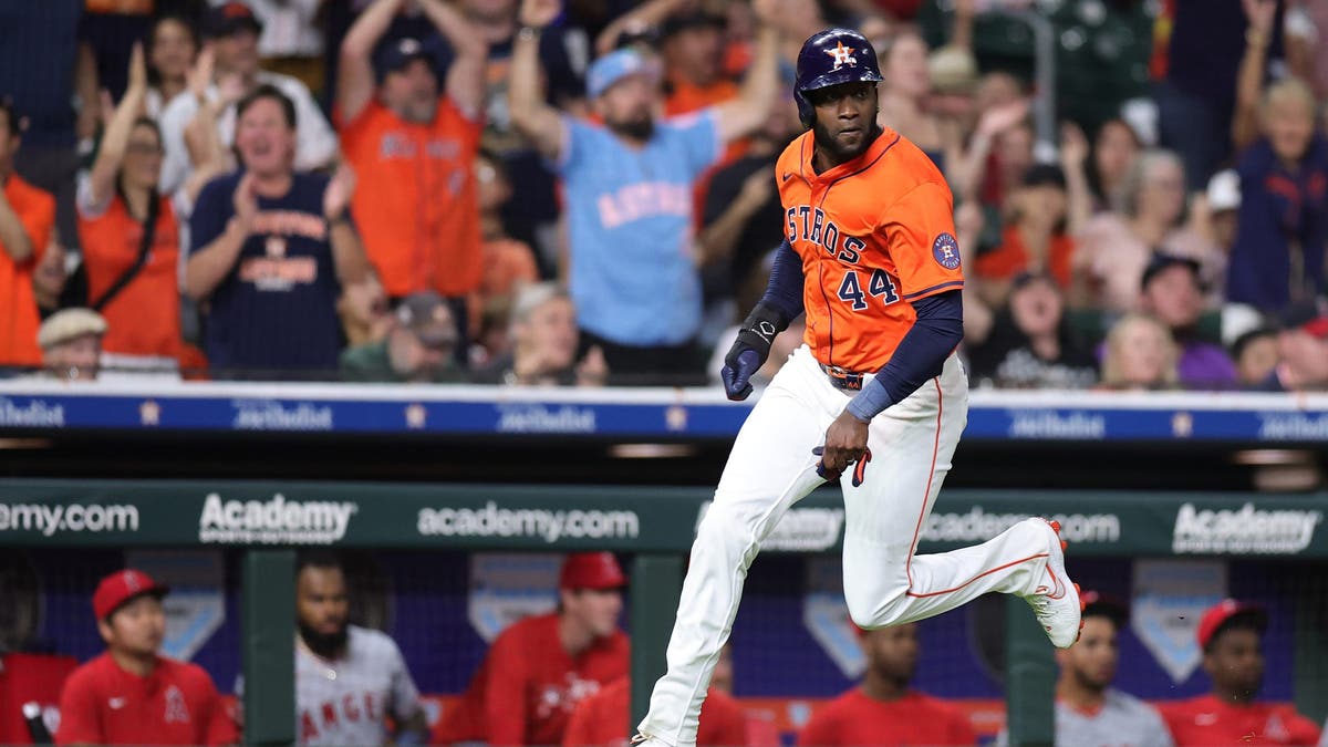 Yordan Alvarez and the Astros are keeping a close eye on AL West rivals the Mariners and the Rangers. (Photo by Alex Slitz/Getty Images)