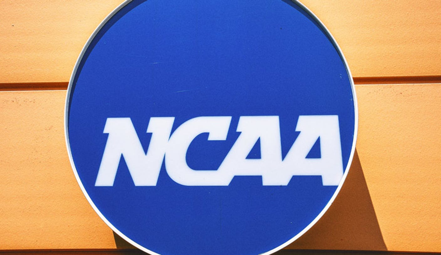 The way to watch Iowa State vs Illinois Volleyball: TV Channel, Streaming, Time