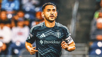 Cristian Roldan Added To U.S. Men's Roster For Friendlies Against South Korea, Japan