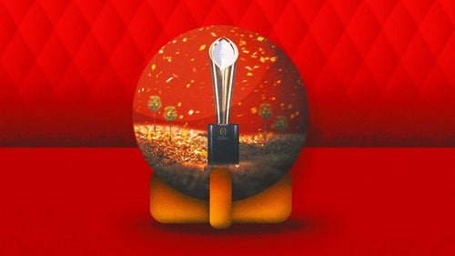 FUTEBOL AMERICANO UNIVERSITÁRIO Imagem em alta: Probabilidades de chegar aos playoffs do futebol americano universitário em 2025: quais times são os favoritos no novo formato?