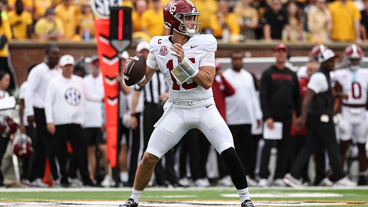 Ty Simpson threw for 200 yards and three touchdowns in Alabama's win over Missouri. (Photo by Scott Winters/Icon Sportswire via Getty Images)
