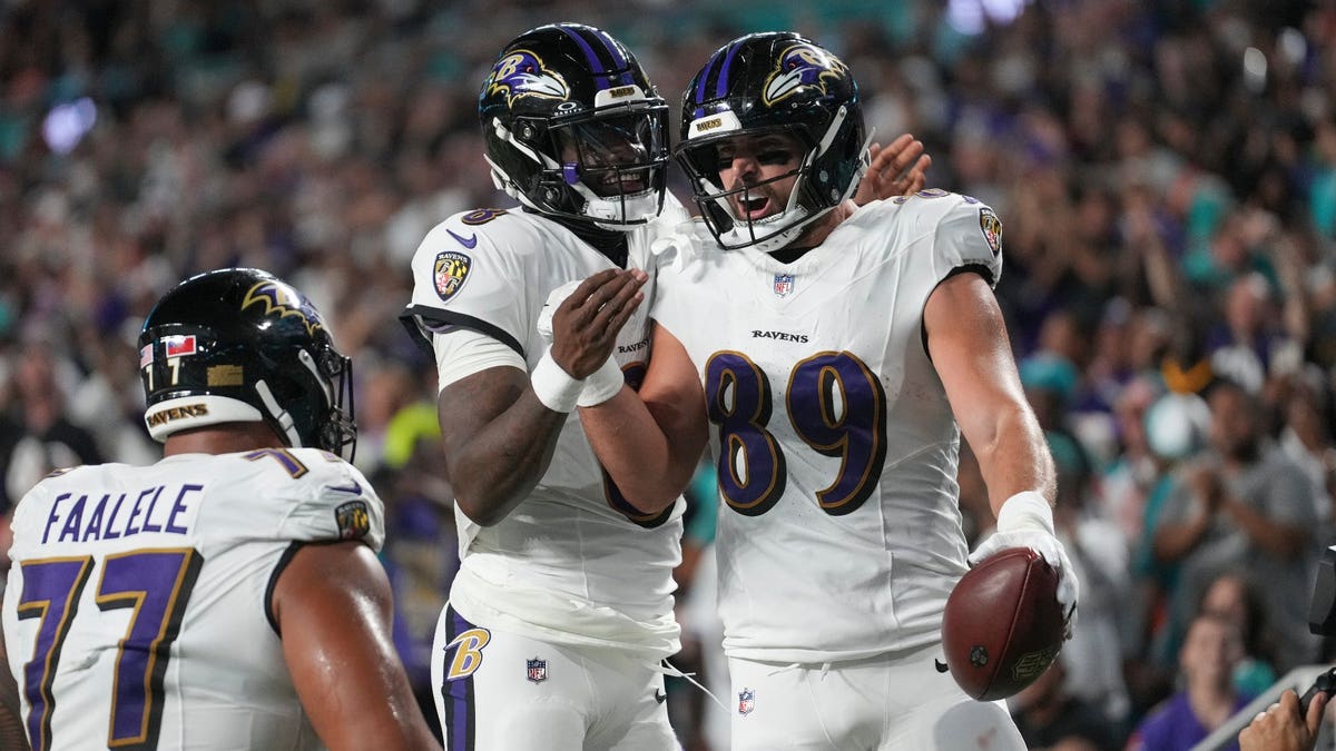 Mark Andrews (No. 89) helped ignite the Ravens offense on Thursday night. (Peter Joneleit/Icon Sportswire via Getty Images)