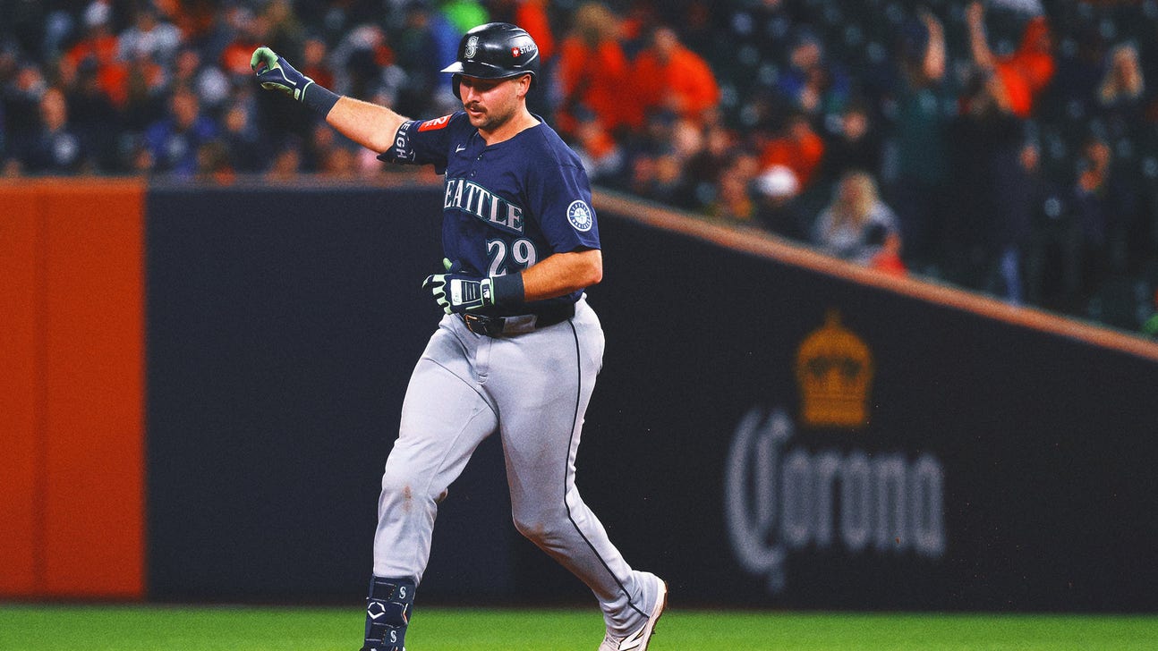 'Dump 61 Here': Fan's Shirt Predicted Where Cal Raleigh's HR Would Land