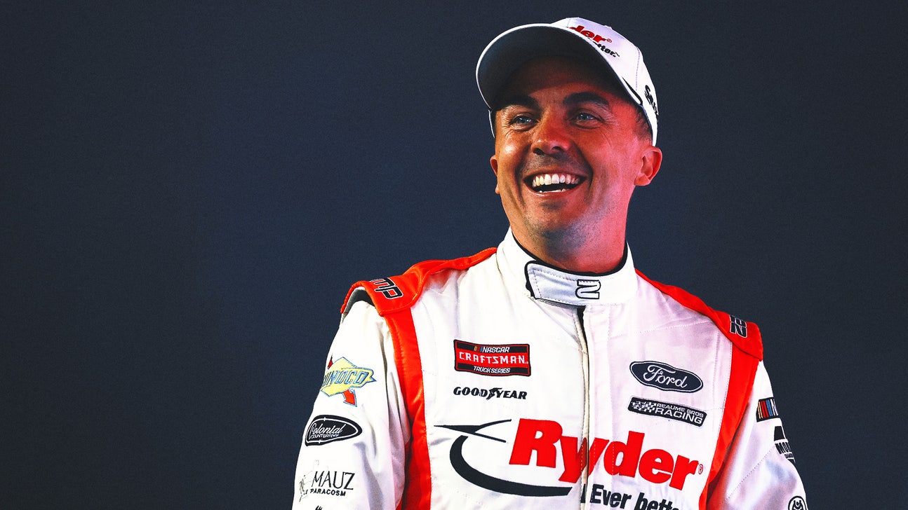 Frankie Muniz Returns to Racing After Broken Wrist Sidelined Actor