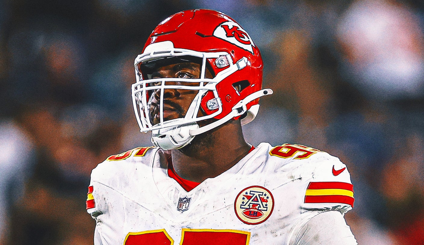 Chiefs’ Chris Jones Deactivates Social Media After Pricey Mistake in Loss to Jaguars