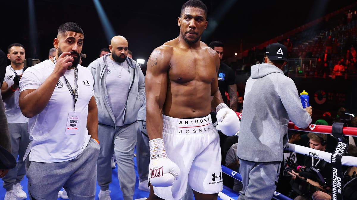 Will Anthony Joshua crush Jake Paul the way many expect?