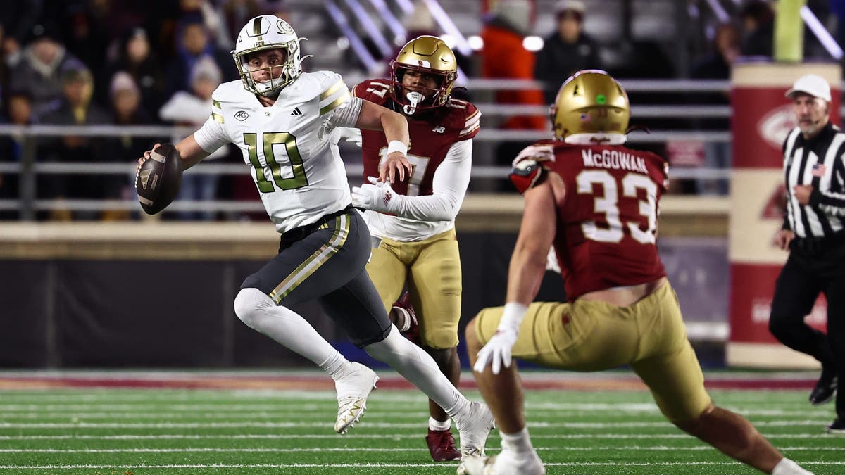 Georgia Tech QB Haynes King has emerged as a potential Heisman candidate. (Photo By Winslow Townson/Getty Images)