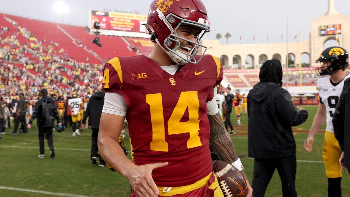 Jayden Maiava helped USC outlast Iowa in Week 12 to keep its CFP hopes alive. (Photo by Katelyn Mulcahy/Getty Images)