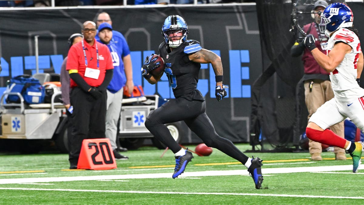 Jahmyr Gibbs scored the game-winning touchdown in the Lions' win over the Giants in Week 12. (Photo by Steven King/Icon Sportswire via Getty Images)
