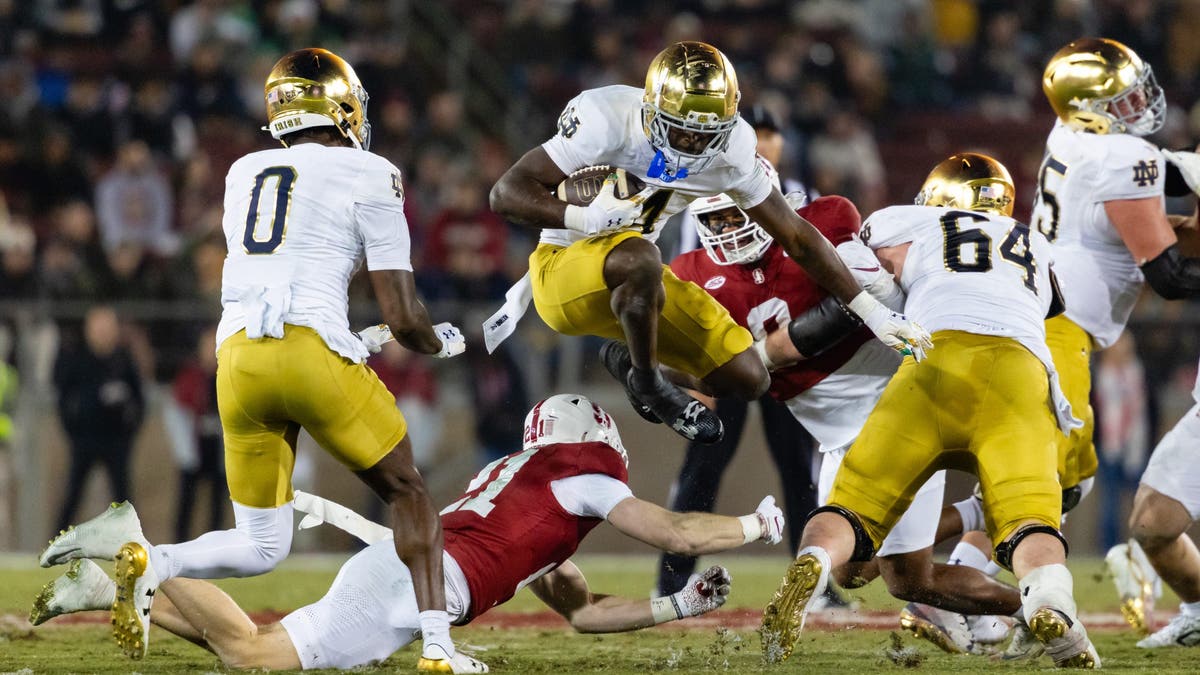 Jeremiyah Love ha llevado a Notre Dame a 10 victorias consecutivas tras comenzar la temporada con un 0-2.