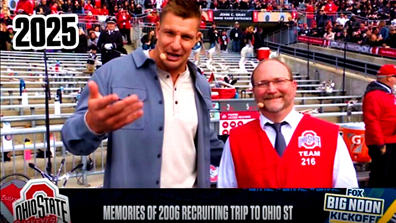 Rob Gronkowski Recreates Viral 2006 Ohio State Recruiting Visit Photo
