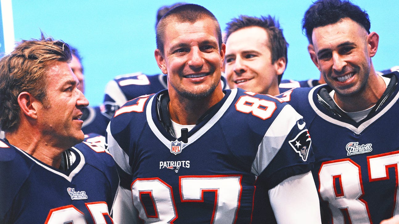 Rob Gronkowski Jokes He'll Return to Patriots if The Signing Bonus is Right