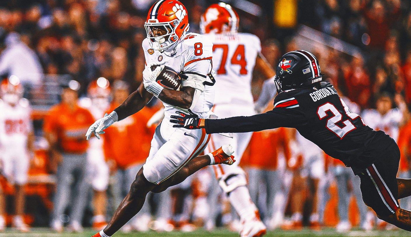 Clemson Upsets No. 19 Louisville Regardless of Botched Punt Snap, Aim-Line Stand